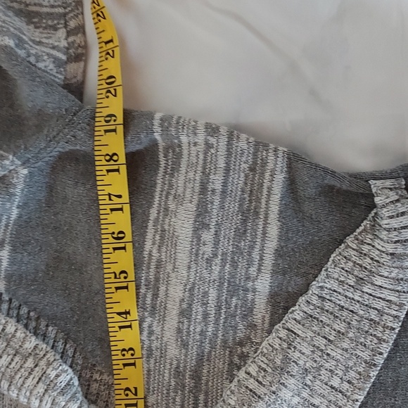 Guess Women's Sweater Shawl Collar Gray White Stripes Buckle Detail Retro Y2K M - Picture 5 of 11